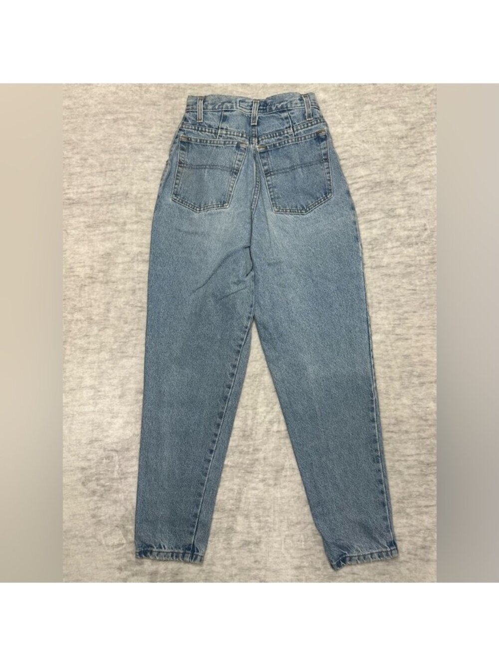 Vintage Light Wash Mom Jean 90s Denim